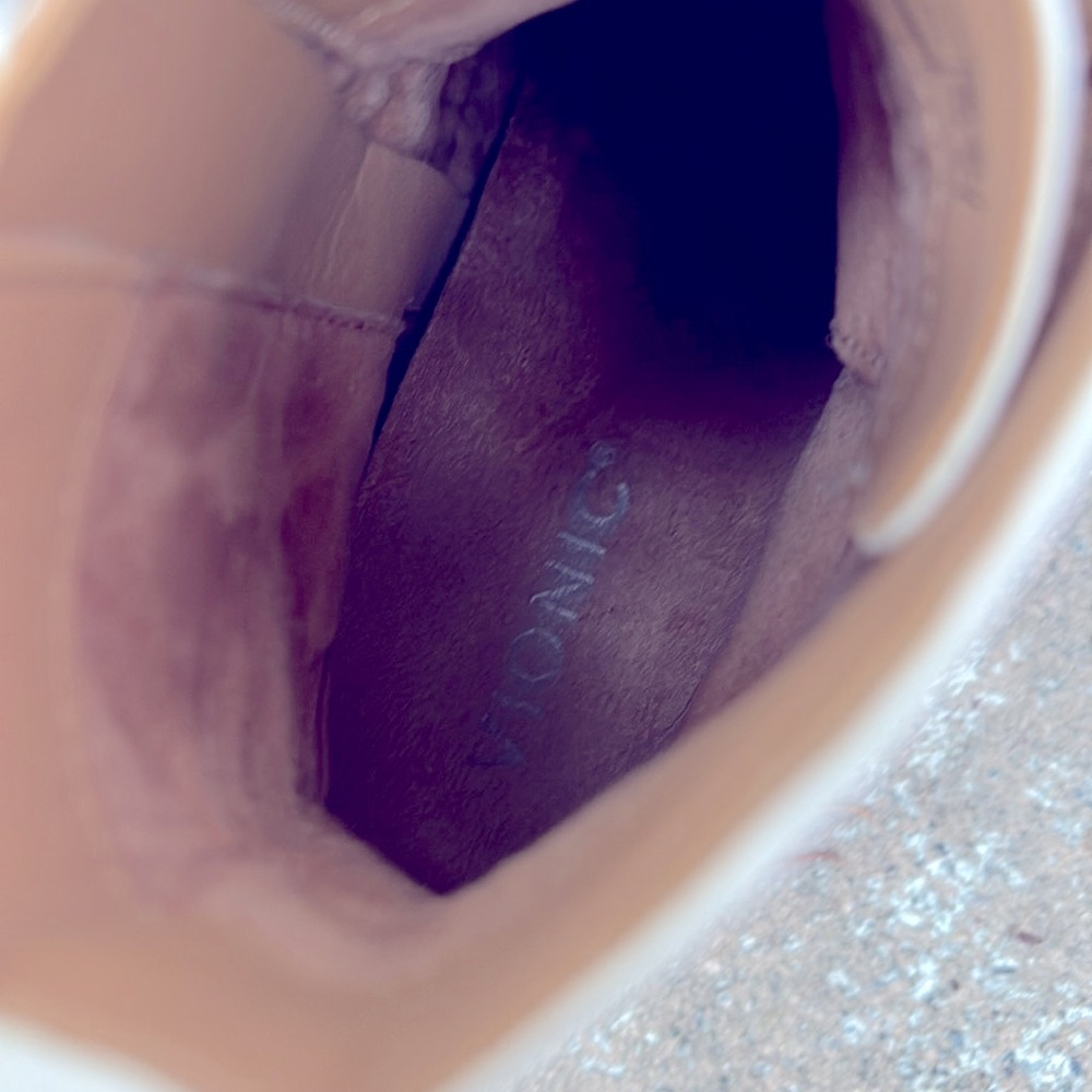 Vionic Lani White Leather Boots - image 4